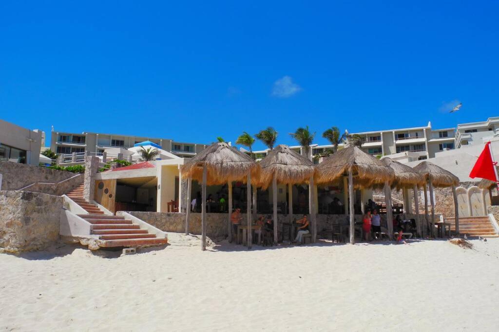 Cancun Studio - Steps To Beach And Water Fun Extérieur photo