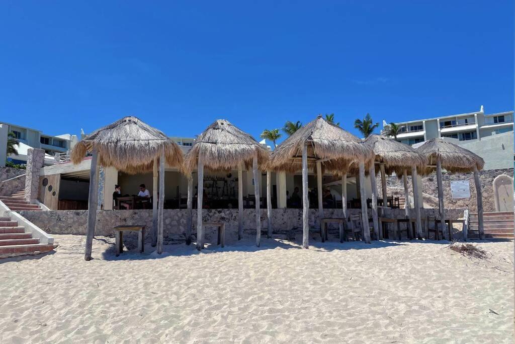 Cancun Studio - Steps To Beach And Water Fun Extérieur photo